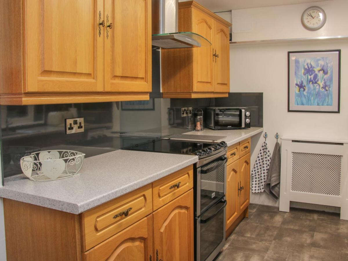 Belmont Bridge Villa Озуъстри Екстериор снимка