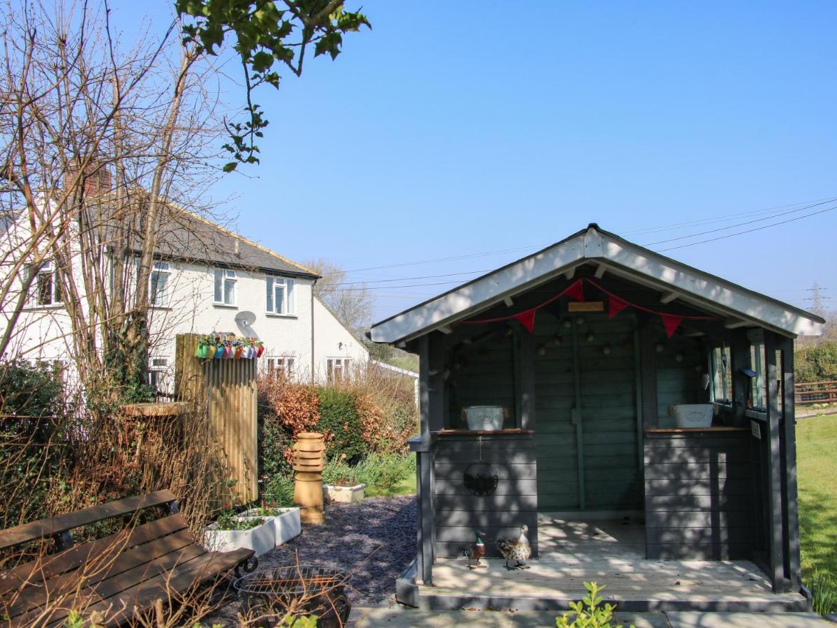 Belmont Bridge Villa Озуъстри Екстериор снимка